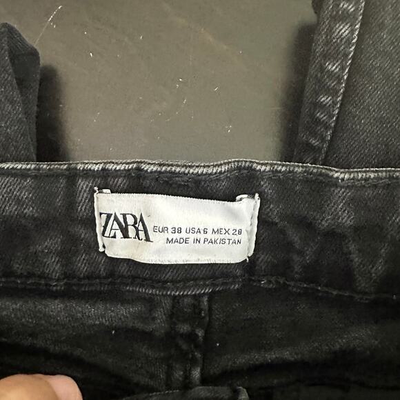 2/$30 ZARA High Rise Straight Leg Jeans Raw Hem Black 6 #8331 - Picture 6 of 7